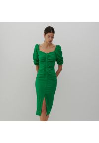 Reserved - Sukienka z marszczeniem - Zielony. Kolor: zielony #1