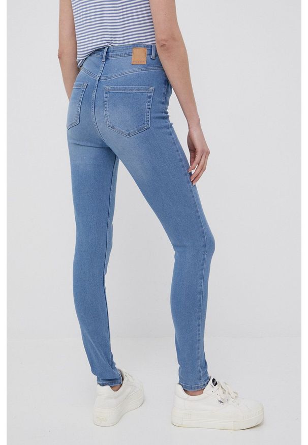 Pieces jeansy damskie high waist. Stan: podwyższony. Kolor: niebieski