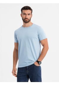 Ombre Clothing - T-shirt męski klasyczny bawełniany BASIC - jasnoniebieski V19 OM-TSBS-0236 - XXL. Okazja: na co dzień. Kolor: niebieski. Materiał: bawełna. Styl: klasyczny #9