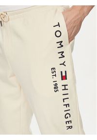 TOMMY HILFIGER - Tommy Hilfiger Spodnie dresowe Basic Branded MW0MW08388 Beżowy Regular Fit. Kolor: beżowy. Materiał: bawełna #3