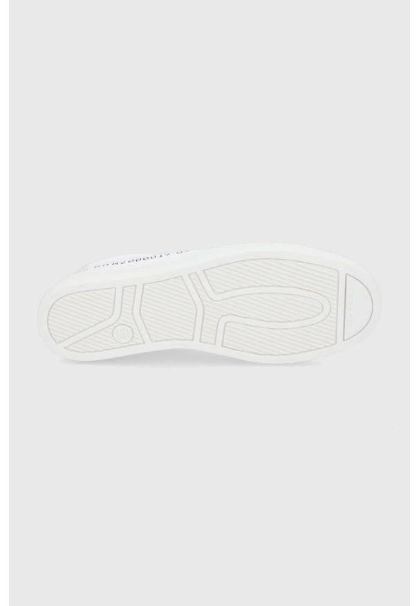 G-Star RAW - G-Star Raw Buty kolor biały na płaskiej podeszwie. Nosek buta: okrągły. Zapięcie: sznurówki. Kolor: biały. Materiał: guma. Obcas: na płaskiej podeszwie
