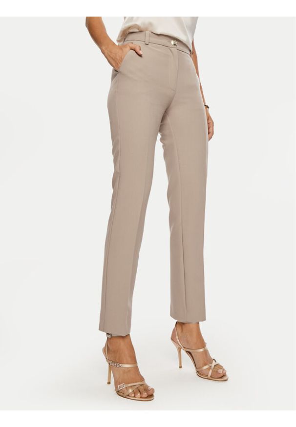 Marciano Guess Chinosy Celia 4BGB04 7046A Beżowy Regular Fit. Kolor: beżowy. Materiał: syntetyk