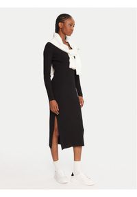 Lacoste Sukienka dzianinowa EF4175 Czarny Slim Fit. Kolor: czarny. Materiał: syntetyk