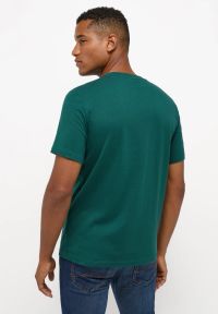 Męski T-Shirt Mustang Style Alex C Print June Bug 1014462 6485. Wzór: nadruk #8