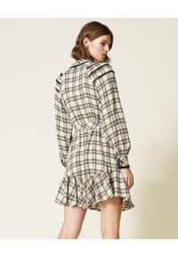 TwinSet - TWINSET - Krótka sukienka koszulowa w kratę. Kolor: beżowy. Materiał: wełna, tkanina, koronka, wiskoza. Wzór: koronka. Typ sukienki: koszulowe. Długość: mini #3