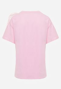 Renee - Różowy Bawełniany T-shirt z Krótkim Rękawem i Ozdobnym Kwiatem Krissas. Okazja: na co dzień, do pracy, na spotkanie biznesowe. Kolor: różowy. Materiał: bawełna. Długość rękawa: krótki rękaw. Długość: krótkie. Wzór: kwiaty. Styl: casual, biznesowy, elegancki #8