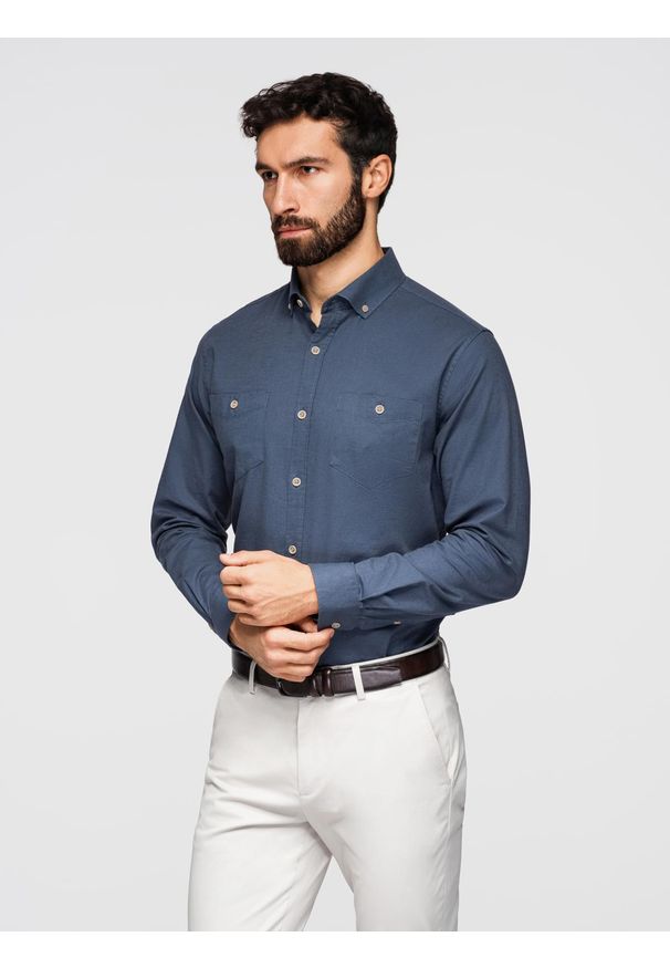 Ombre Clothing - Męska koszula lniana z klasycznym kołnierzykiem i kieszeniami REGULAR FIT – niebieska V4 - Rozmiar: L. Okazja: na co dzień. Typ kołnierza: kołnierzyk klasyczny. Kolor: niebieski. Materiał: len. Długość: długie. Wzór: aplikacja. Sezon: wiosna, lato. Styl: klasyczny