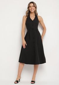 Born2be - Czarna Sukienka na Szyję z Ozdobnymi Guzikami Folorea. Kolor: czarny #1
