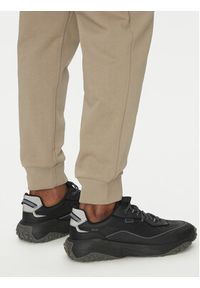 Hugo - HUGO Spodnie dresowe Dayote232 50489617 Brązowy Regular Fit. Kolor: brązowy. Materiał: bawełna #4