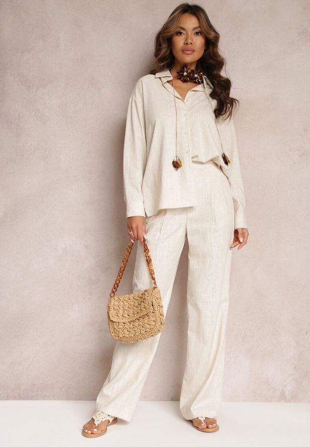 Renee - Jasnobeżowa Bawełniana Koszula Przedłużona z Tyłu Teriolisa. Kolor: beżowy. Materiał: bawełna