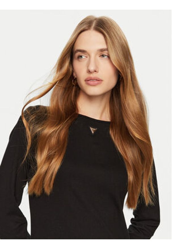 Guess Sukienka codzienna V4BK00 KCHQ1 Czarny Regular Fit. Okazja: na co dzień. Kolor: czarny. Materiał: bawełna. Typ sukienki: proste. Styl: casual