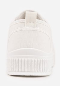 Born2be - Białe Basicowe Trampki z Podeszwą ze Żłobieniami Laurinatea. Okazja: na co dzień. Kolor: biały. Materiał: jeans. Styl: casual, elegancki, klasyczny #2