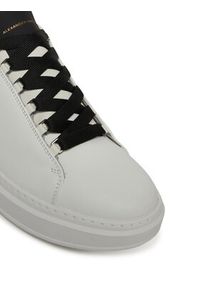 Alexander Smith Sneakersy Wembley ASBCWYM-2264-WBK Biały. Kolor: biały. Materiał: skóra