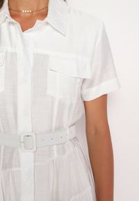 Born2be - Biała Sukienka Koszulowa o Rozkloszowanym Kroju z Paskiem w Talii Vimorise. Typ kołnierza: dekolt w kształcie V. Kolor: biały. Typ sukienki: koszulowe. Styl: elegancki #2