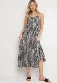 Born2be - Czarna Bawełniana Sukienka Rozkloszowana z Geometrycznym Wzorem Niladora. Okazja: na co dzień. Kolor: czarny. Materiał: bawełna. Długość rękawa: na ramiączkach. Wzór: geometria. Sezon: lato. Styl: casual #6