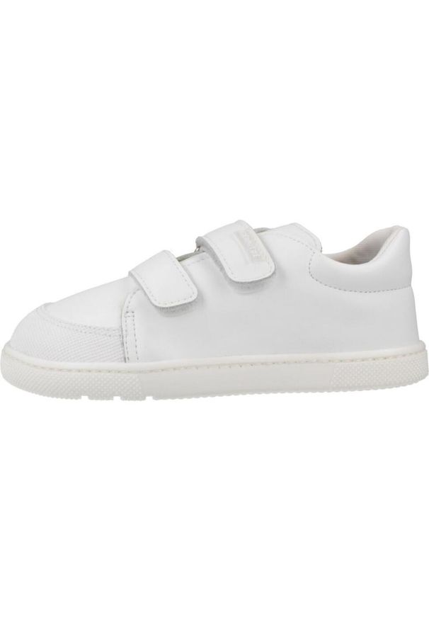 Buty TITANITOS CRB540 IVAN Biały. Okazja: na co dzień. Kolor: biały. Materiał: tkanina, skóra