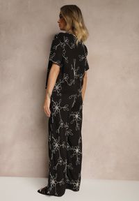 Renee - Czarny Komplet z Wyszywanymi Kwiatami Luźny T-shirt i Proste Spodnie Namselin. Kolor: czarny. Materiał: tkanina. Wzór: kwiaty