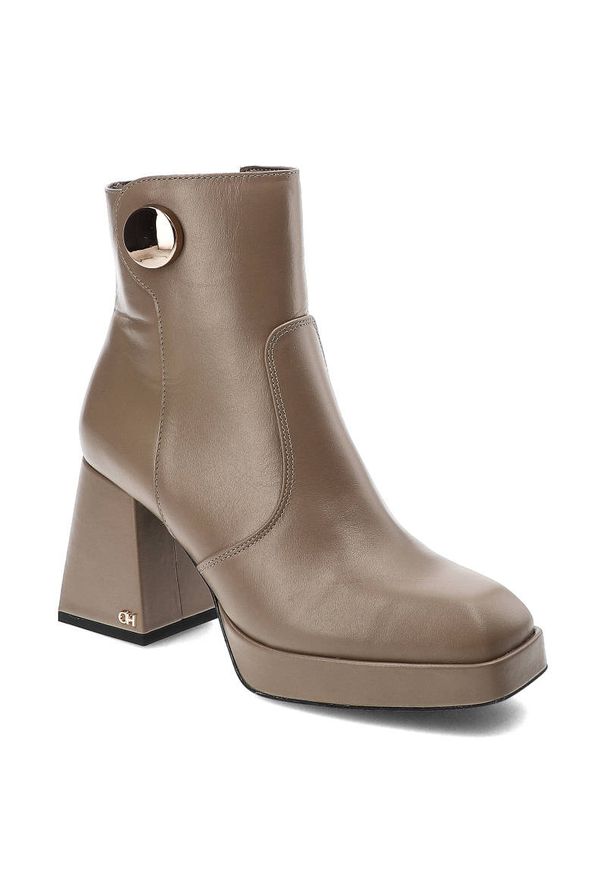 CheBello - Beżowe Botki Chebello Modne Skórzane Buty Na Obcasie. Okazja: na co dzień, na spacer. Kolor: beżowy. Materiał: skóra. Obcas: na obcasie. Styl: casual, klasyczny, elegancki. Wysokość obcasa: średni