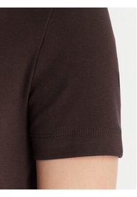 Guess T-Shirt V6RI17 KD741 Brązowy Regular Fit. Kolor: brązowy. Materiał: bawełna #5