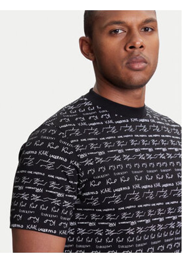 Karl Lagerfeld - KARL LAGERFELD T-Shirt 755040 553225 Czarny Regular Fit. Typ kołnierza: dekolt w karo. Kolor: czarny. Materiał: bawełna