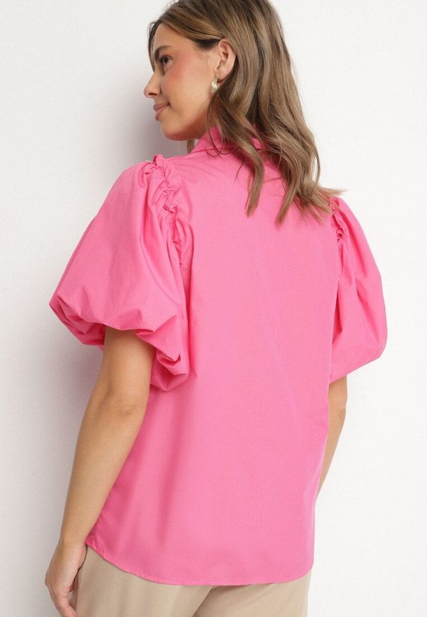 Born2be - Fuksjowa Koszula Caneope. Typ kołnierza: kolnierz wykładany. Kolor: różowy. Materiał: tkanina. Wzór: aplikacja, gładki. Styl: klasyczny