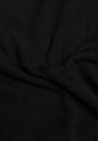 Renee - Czarny Wiskozowy Top Dopasowany z Kwadratowym Dekoltem Bez Rękawów Bilincja. Okazja: na co dzień. Typ kołnierza: dekolt kwadratowy. Kolor: czarny. Materiał: wiskoza. Długość rękawa: bez rękawów. Styl: casual #6