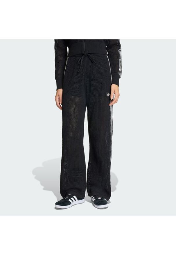 Adidas - adidas Spodnie dzianinowe Knitted Crochet Firebird KC6494 Czarny Regular Fit. Kolor: czarny. Materiał: syntetyk