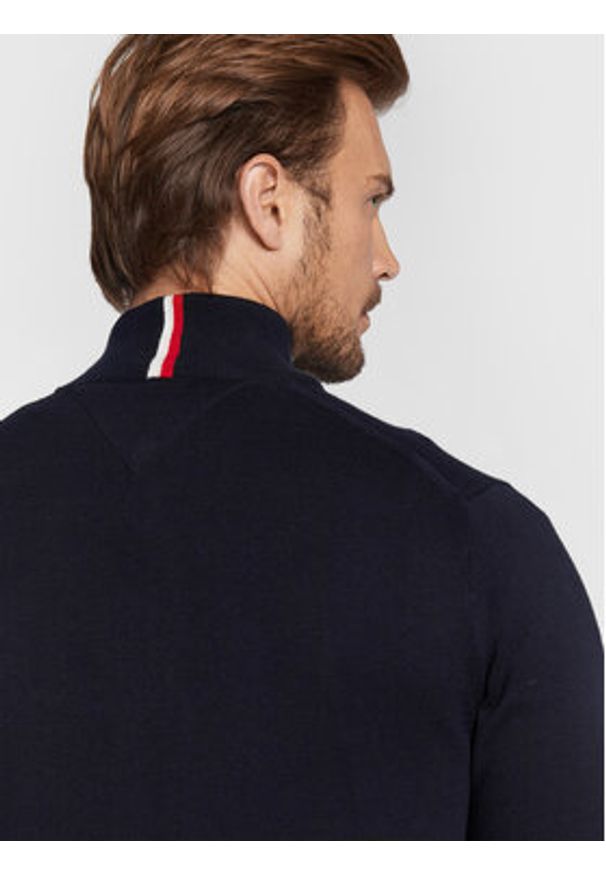 TOMMY HILFIGER - Tommy Hilfiger Sweter MW0MW28049 Granatowy Regular Fit. Kolor: niebieski. Materiał: bawełna