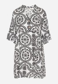 Born2be - Biało-Czarna Bawełniana Sukienka Rozkloszowana z Guzikami Janisse. Okazja: na co dzień. Kolor: czarny. Materiał: bawełna. Typ sukienki: proste, rozkloszowane. Styl: elegancki, casual, klasyczny #4