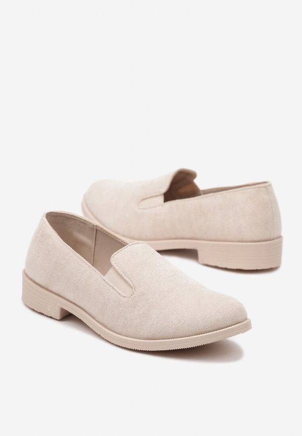 Renee - Beżowe Eleganckie Mokasyny z Ekozamszu Wiallara. Okazja: na co dzień. Kolor: beżowy. Wzór: gładki. Obcas: na obcasie. Styl: elegancki. Wysokość obcasa: niski