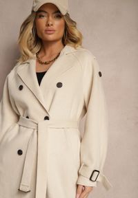Renee - Beżowy Płaszcz o Dwurzędowym Fasonie z Paskiem Nivela. Kolor: beżowy. Materiał: jeans. Długość rękawa: długi rękaw. Długość: długie. Styl: elegancki #5