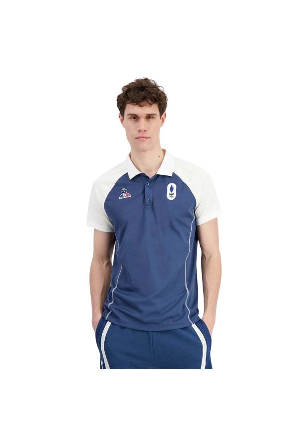 Polo Le Coq Sportif Efro 24. Typ kołnierza: polo. Kolor: niebieski. Styl: klasyczny, sportowy