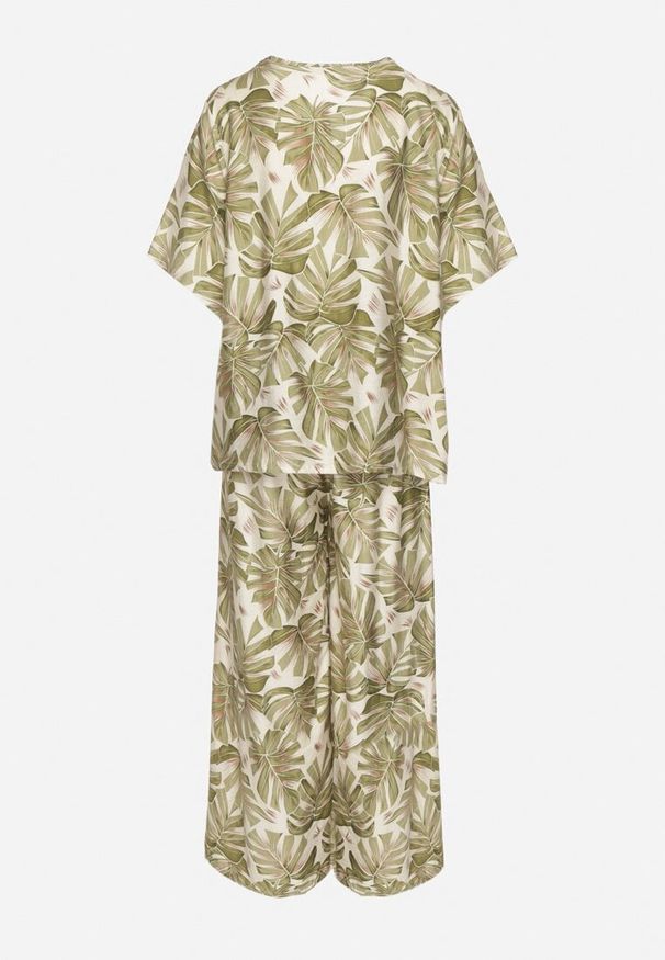 Born2be - Ciemnozielony Wiskozowy Komplet z Motywem Roślinnym Szerokie Spodnie i T-shirt Evianira. Kolor: zielony. Materiał: wiskoza. Wzór: aplikacja