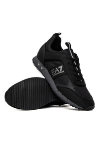 Sneakersy męskie czarne EA7 Emporio Armani X8X027 XK219 Q226. Okazja: do pracy, na spacer, na co dzień. Kolor: czarny. Sport: turystyka piesza