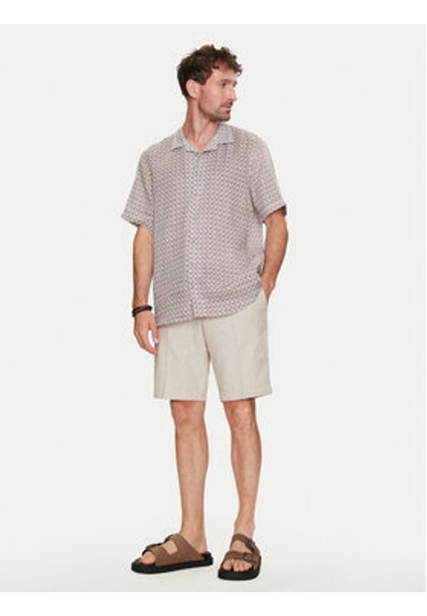 Bugatti Koszula 9253 58901A Beżowy Slim Fit. Kolor: beżowy. Materiał: len