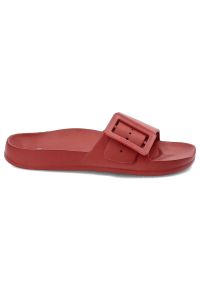 Big-Star - Czerwone Klapki Damskie Big Star Wodoodporne Buty. Okazja: do domu. Kolor: czerwony. Sezon: lato. Styl: elegancki