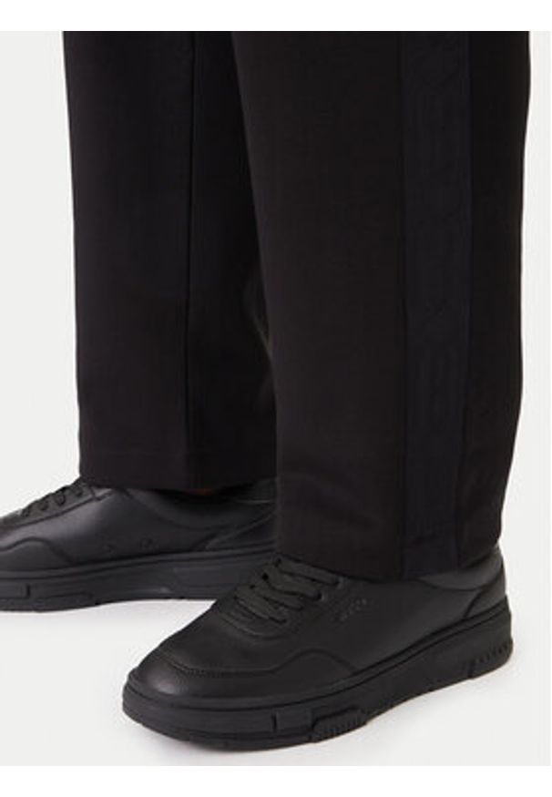 Hugo - HUGO Spodnie dresowe Danovopan 50546376 Czarny Relaxed Fit. Kolor: czarny. Materiał: bawełna