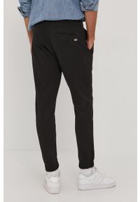 Tommy Jeans - Spodnie. Kolor: czarny. Materiał: bawełna. Wzór: aplikacja