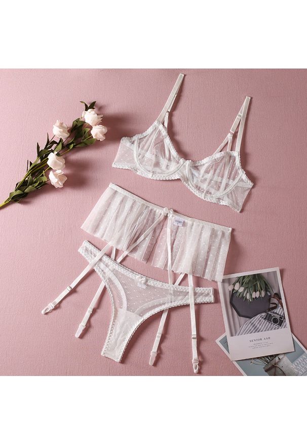 Intica - Komplet bielizny z falbanką na romantyczne wieczory Willia. Kolor: biały. Materiał: tkanina, materiał. Długość: długie