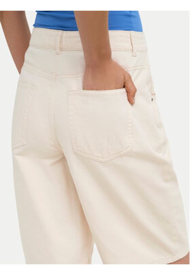 only - ONLY Bermudy Mate 15374734 Kremowy Loose Fit. Kolor: kremowy. Materiał: bawełna
