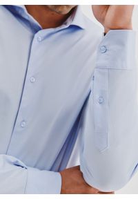 Pako Lorente - PAKO LORENTE – Jasnoniebieska koszula z dzianiny. Okazja: na co dzień. Kolor: szary, niebieski. Materiał: dzianina. Długość rękawa: długi rękaw. Długość: długie. Styl: casual #4