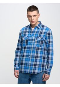 Big-Star - Koszula męska z linii Authentic w kratę niebieska Kilarsi 402. Typ kołnierza: kołnierzyk klasyczny. Kolor: niebieski. Materiał: jeans, materiał, bawełna. Długość rękawa: długi rękaw. Długość: długie. Sezon: lato. Styl: klasyczny #4