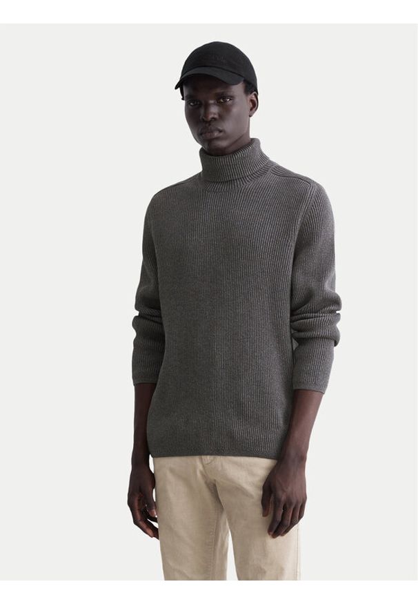 Marc O'Polo Golf M29 5021 60338 Szary Regular Fit. Typ kołnierza: golf, polo. Kolor: szary. Materiał: bawełna