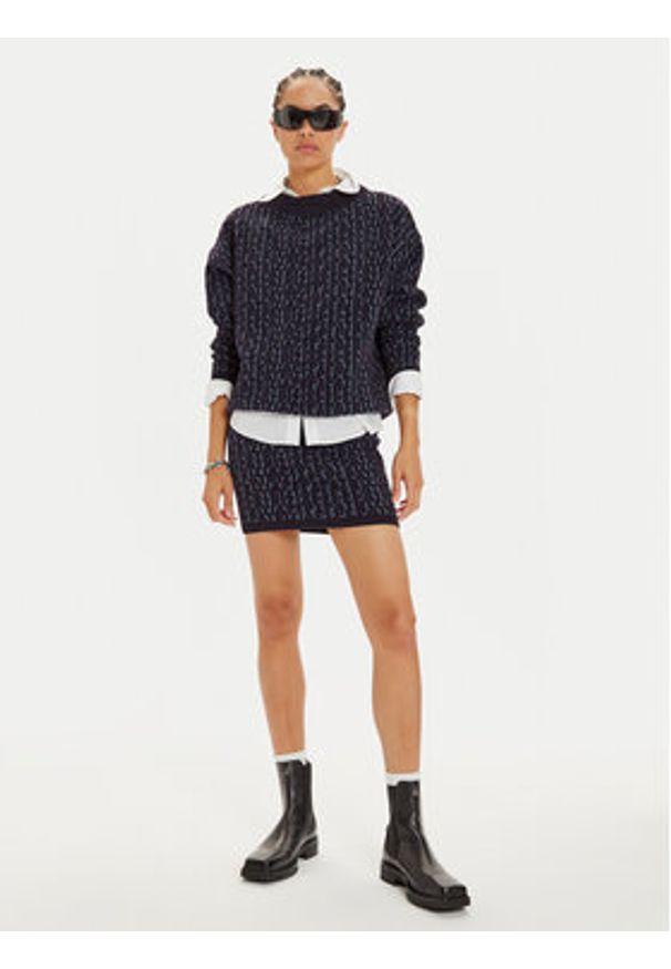 Patrizia Pepe Sweter 2K0268 K210 Granatowy Regular Fit. Kolor: niebieski. Materiał: syntetyk