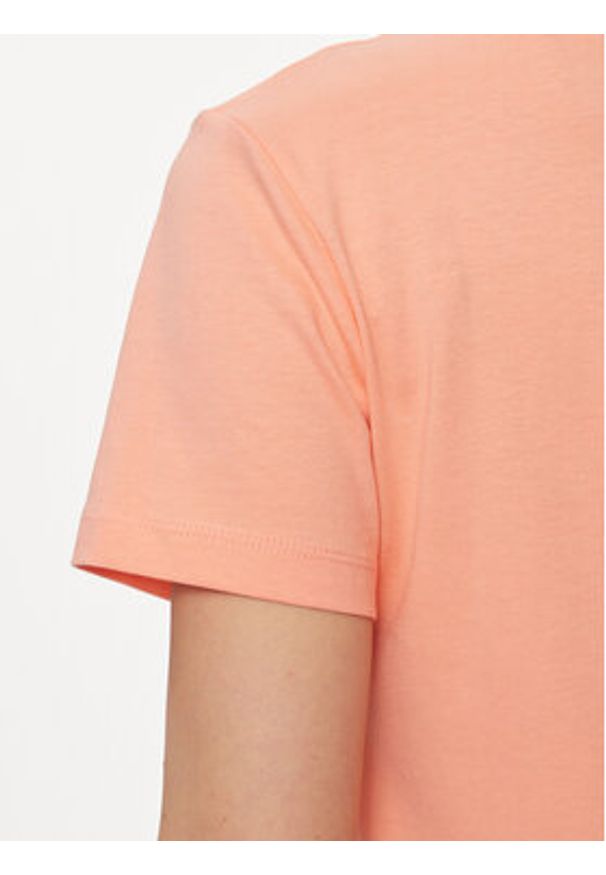 Guess T-Shirt Adele V2YI07 K8HM0 Koralowy Regular Fit. Kolor: pomarańczowy. Materiał: bawełna