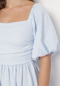 Born2be - Niebieska Sukienka Rozkloszowana z Bufiastymi Rękawami i Kwadratowym Dekoltem Galzemis. Okazja: na co dzień. Typ kołnierza: dekolt kwadratowy. Kolor: niebieski. Styl: klasyczny, casual, elegancki #3