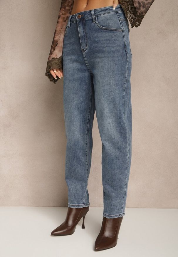 Renee - Niebieskie Casualowe Jeansy Mom Fit High Waist Nellanea. Okazja: na co dzień. Stan: podwyższony. Kolor: niebieski. Styl: casual