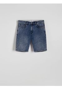 Reserved - Jeansowe szorty slim fit - granatowy. Kolor: niebieski. Materiał: jeans