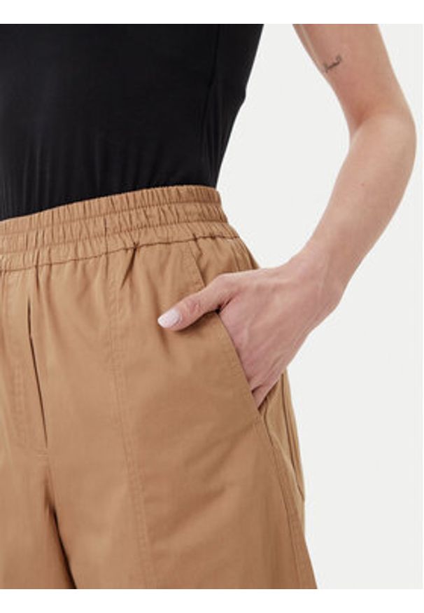 Weekend Max Mara Spodnie materiałowe Milva 2515131092 Brązowy Relaxed Fit. Kolor: brązowy. Materiał: bawełna