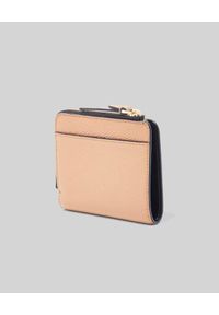 THE MARC JACOBS - Brązowy portfel Bold Mini Compact. Kolor: brązowy #3